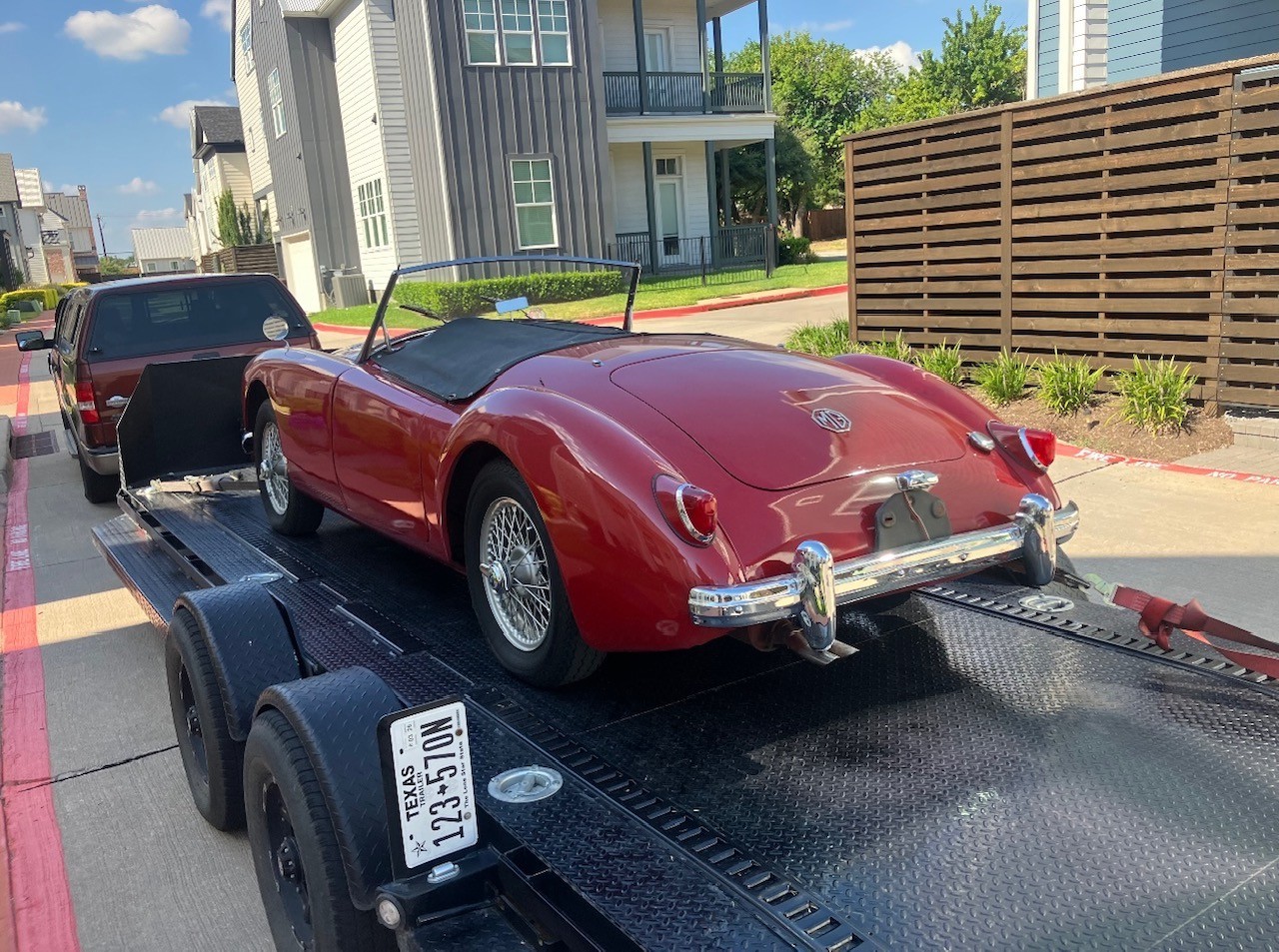 MG-MGA-1956-Convertible-8