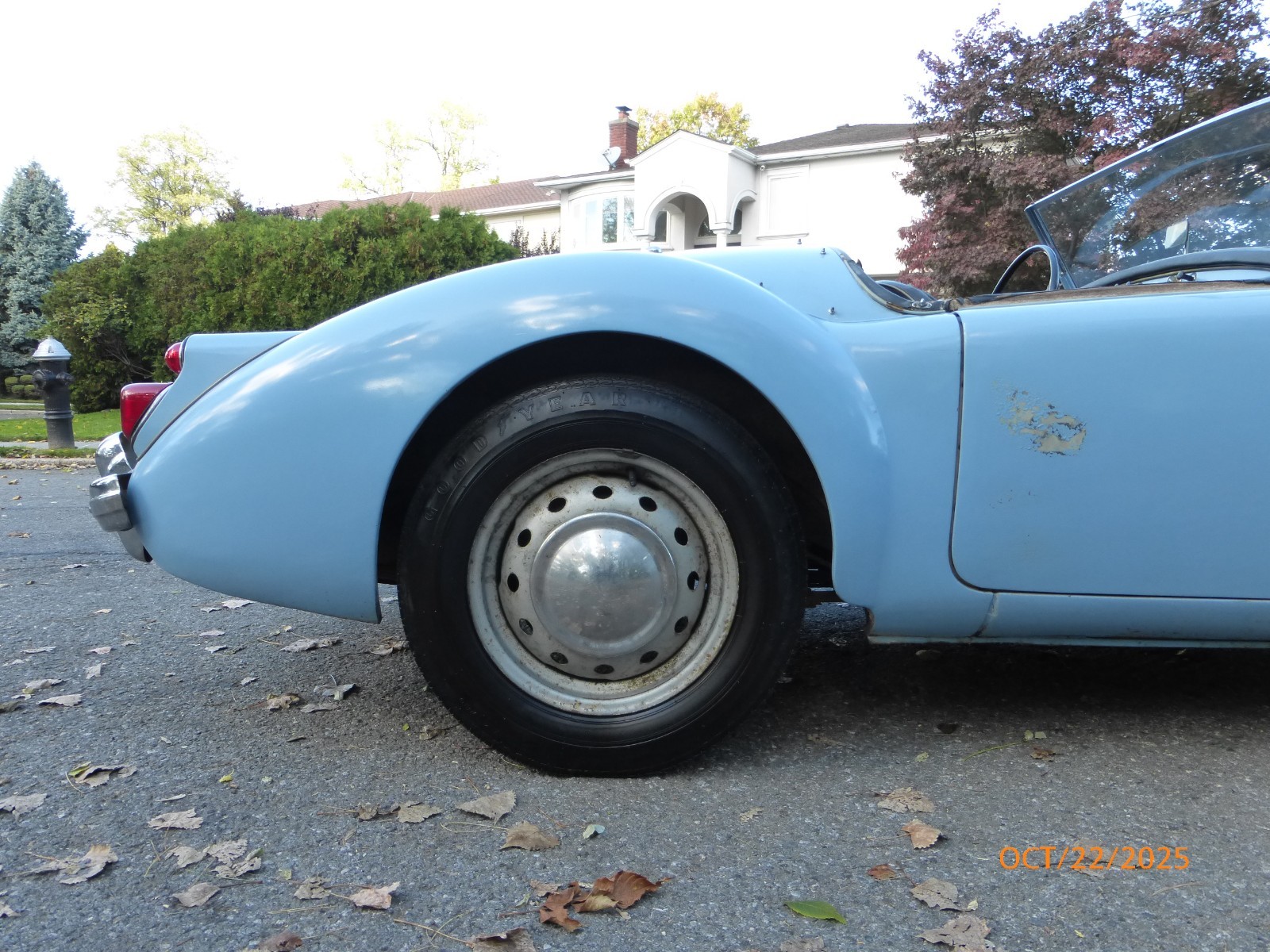MG-MGA-1961-Convertible-12