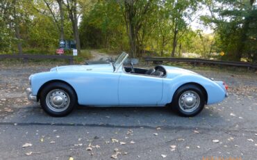 MG-MGA-1961-Convertible-2