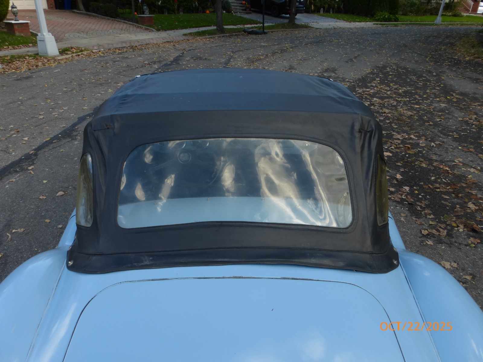 MG-MGA-1961-Convertible-27