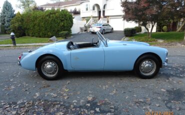 MG-MGA-1961-Convertible-4