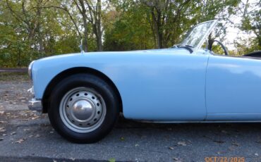 MG-MGA-1961-Convertible-8