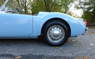 MG-MGA-1961-Convertible-9
