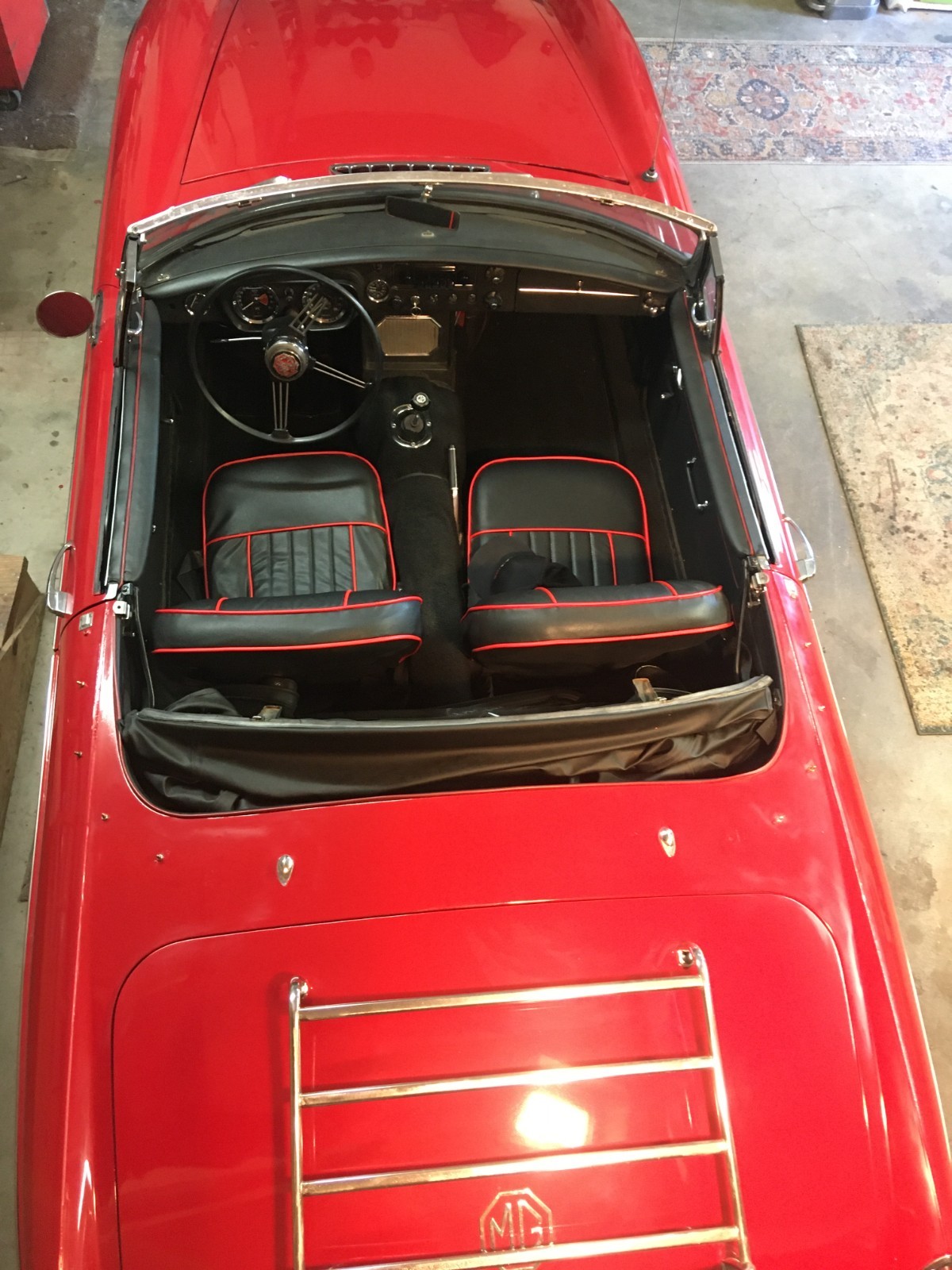 MG-MGB-1965-Convertible-13