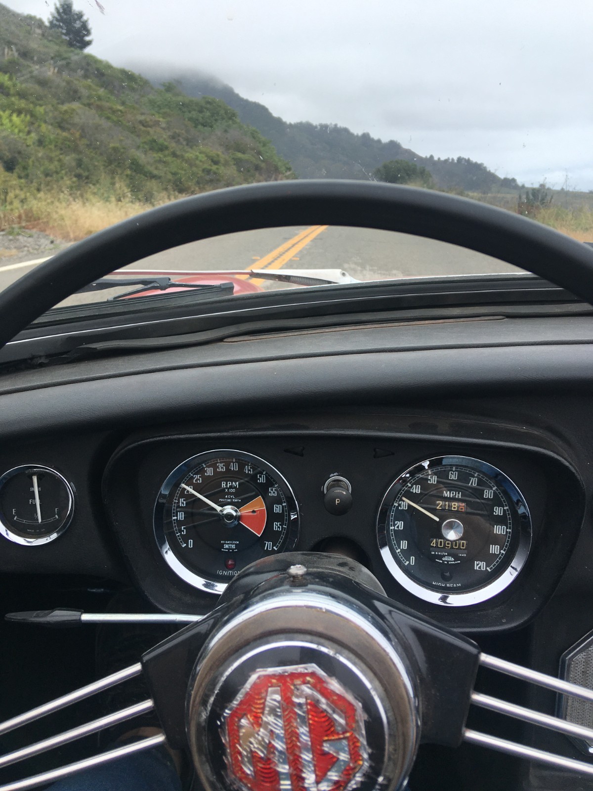 MG-MGB-1965-Convertible-16
