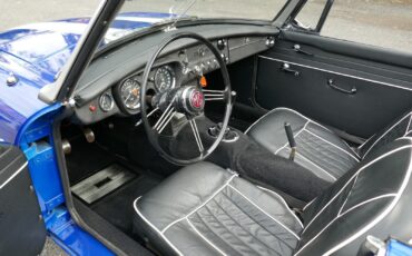 MG-MGB-1966-Convertible-13