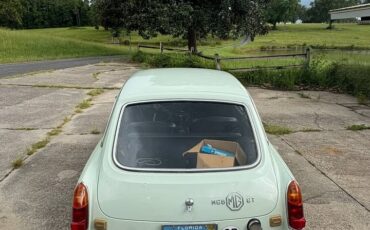 MG-MGB-1969-Hatchback-15