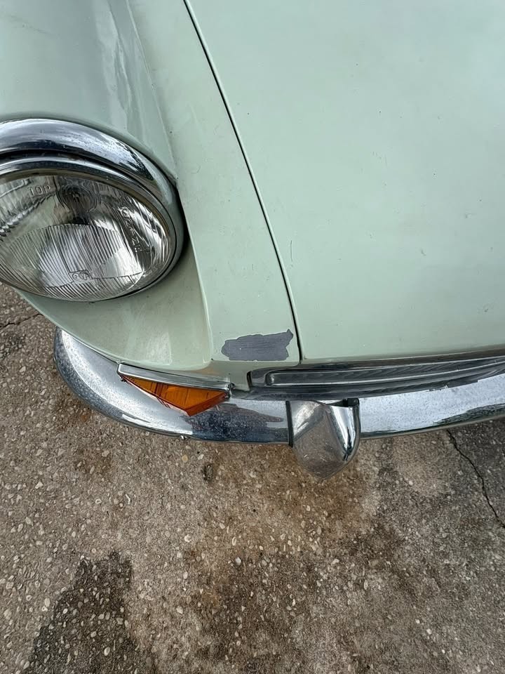 MG-MGB-1969-Hatchback-3