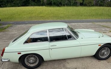 MG-MGB-1969-Hatchback