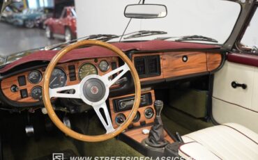 MG-MGB-1979-Convertible-4