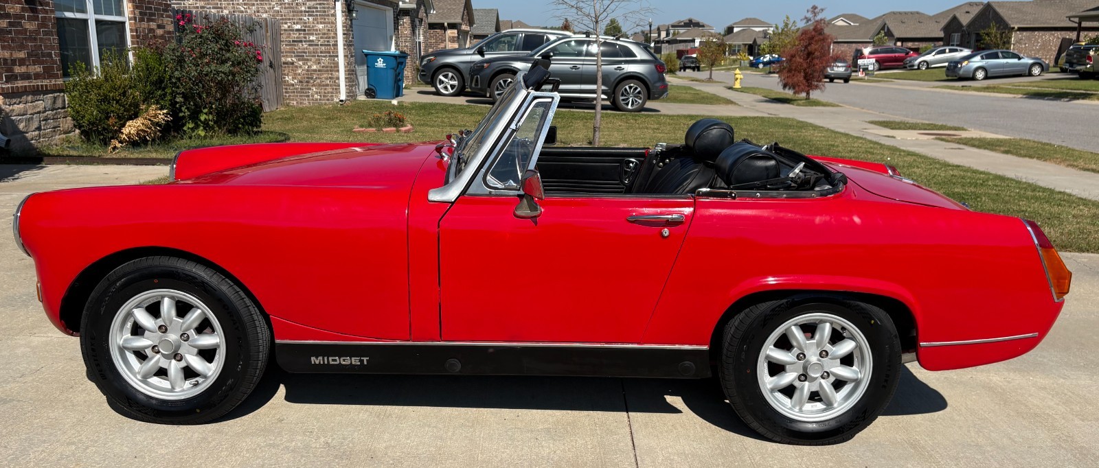 MG-Midget-1976-Convertible-10