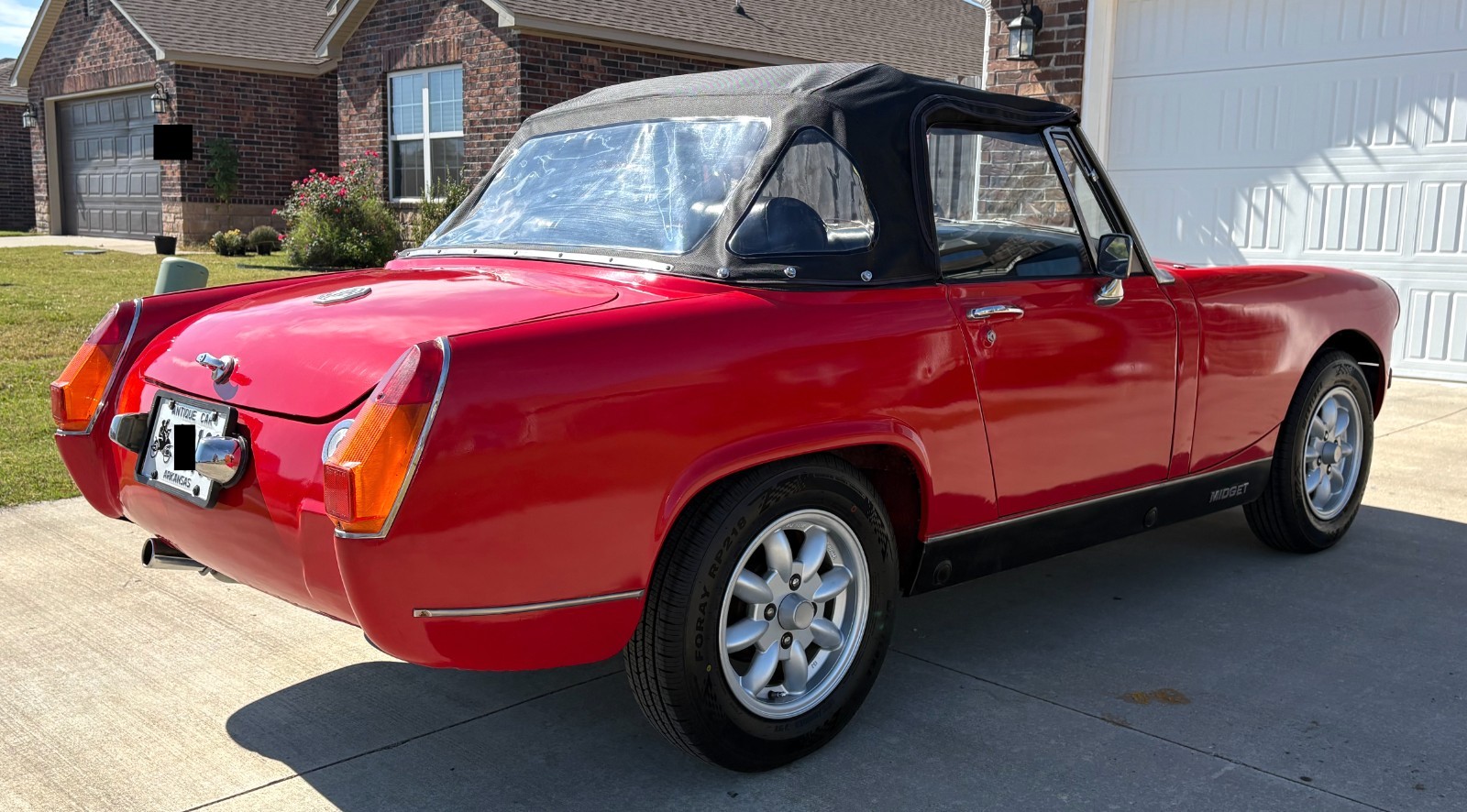 MG-Midget-1976-Convertible-5