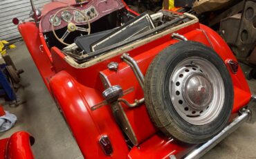 MG-T-Series-1952-Convertible-1