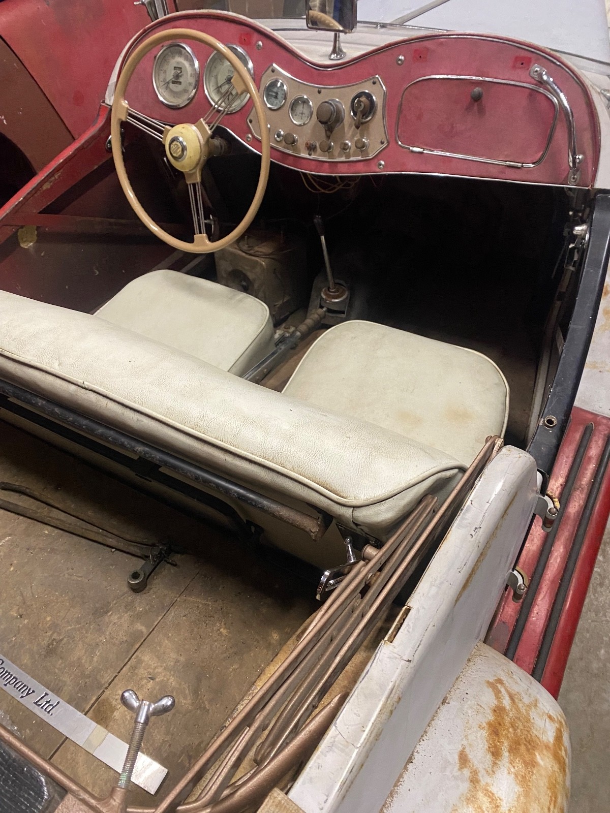MG-T-Series-1952-Convertible-8