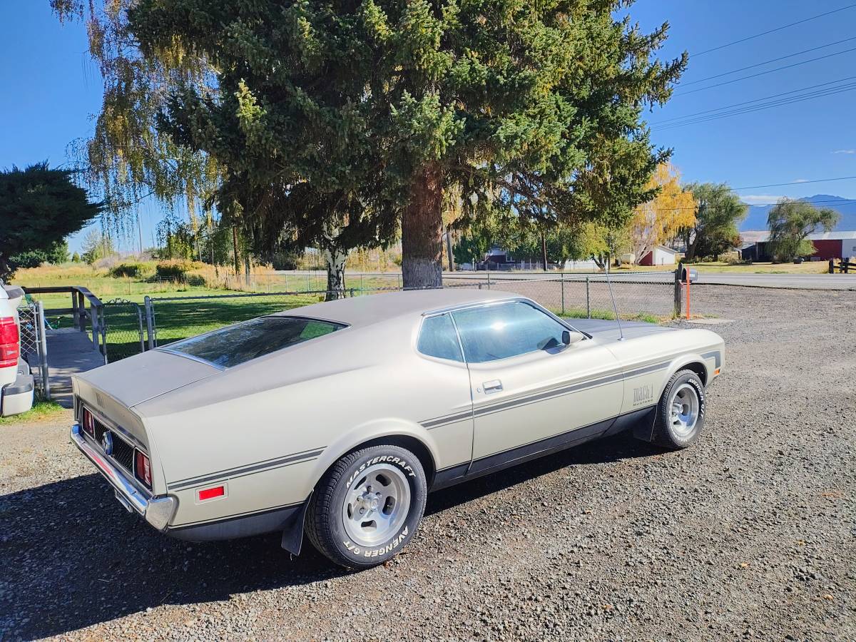 Mach-1-1972-silver-3