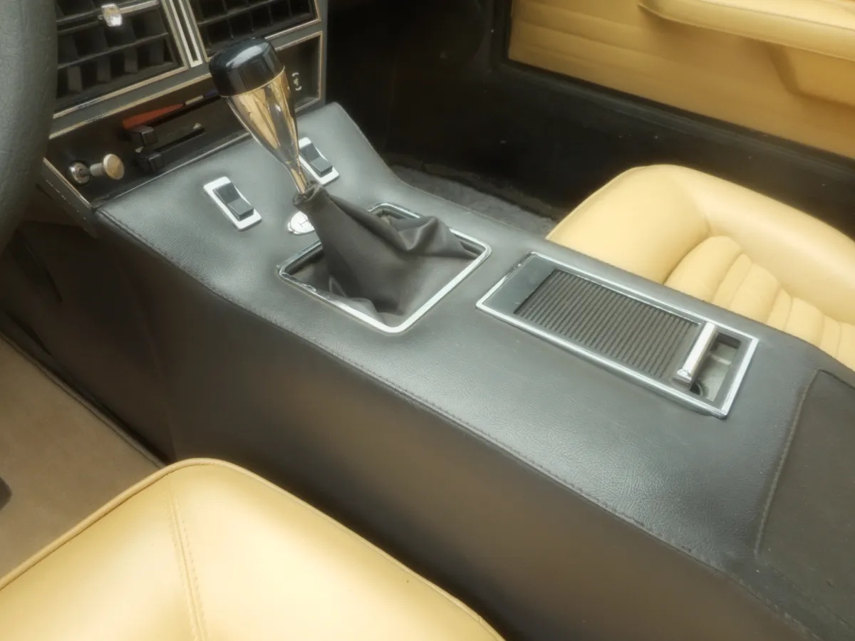 Maserati-Merak-1975-Blue-Beige-5