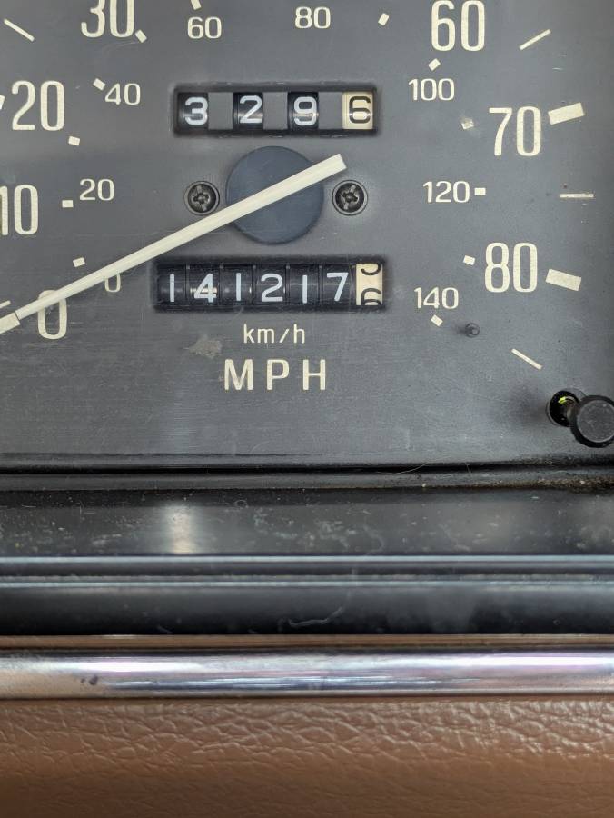 Mazda-1983-3