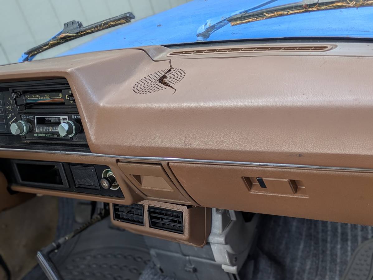 Mazda-1983-6