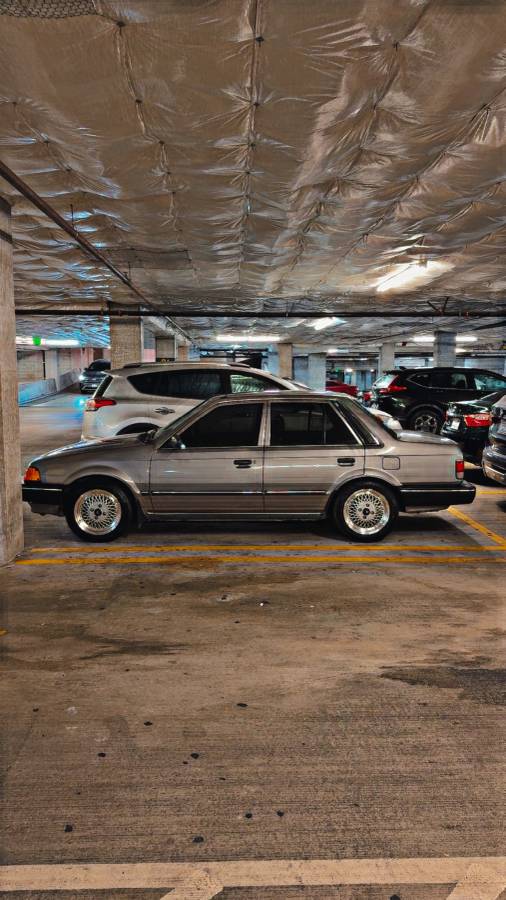Mazda-323-1989-grey-1