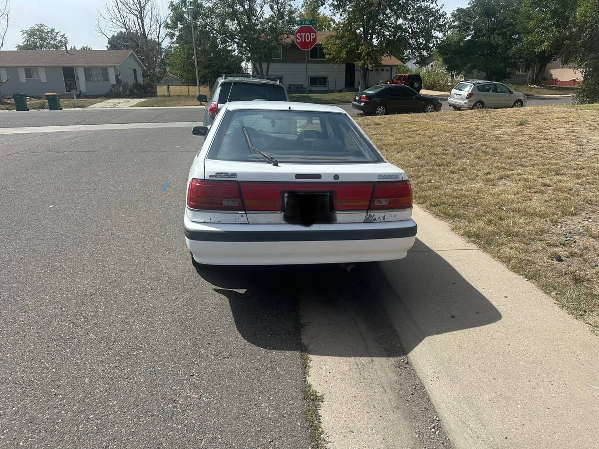 Mazda-626-1990-4