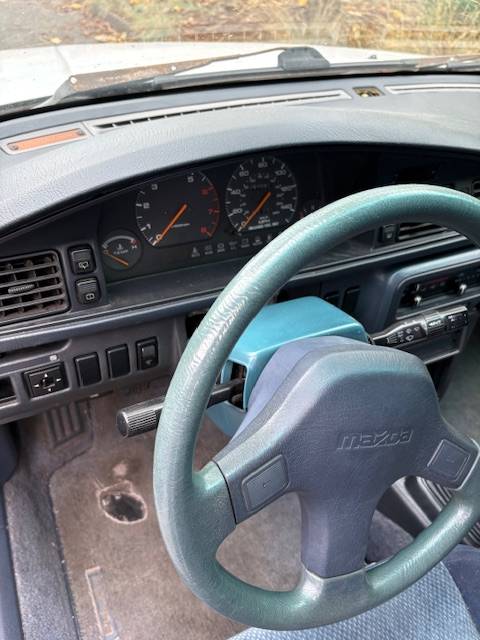 Mazda-626-1990-white-14