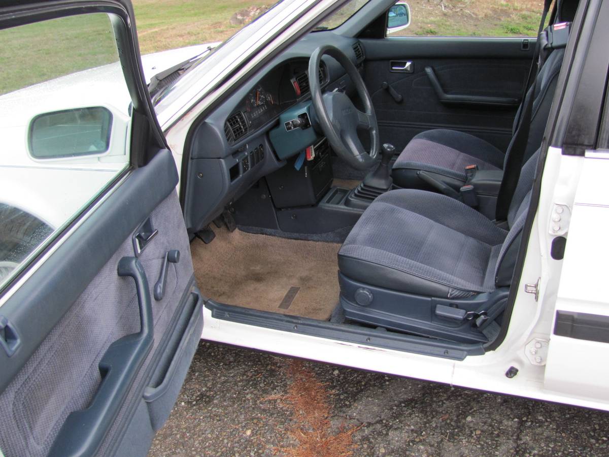 Mazda-626-1992-white-11