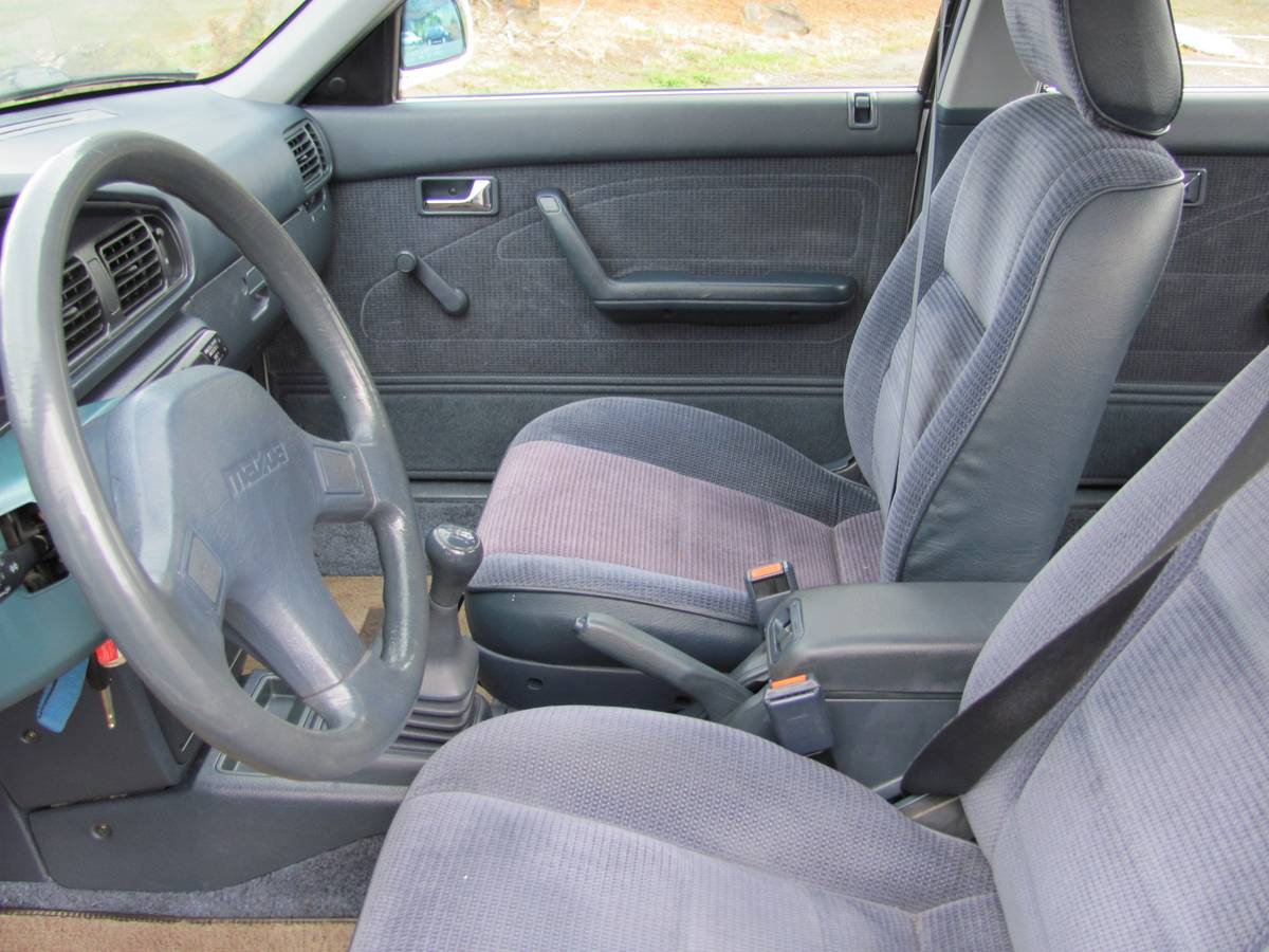 Mazda-626-1992-white-7