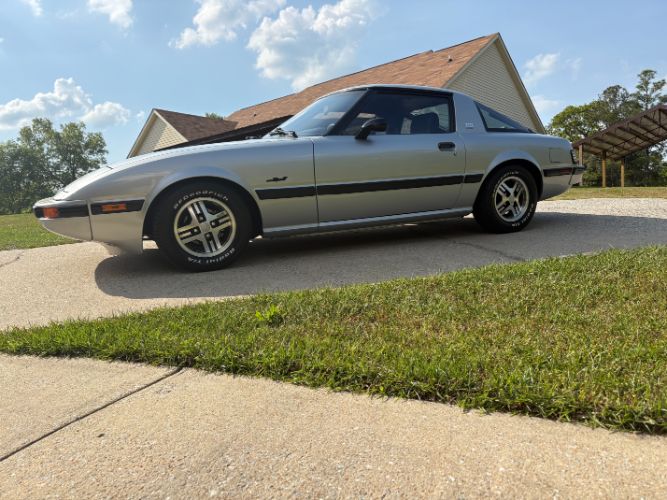 Mazda-Rx-7-1983-2