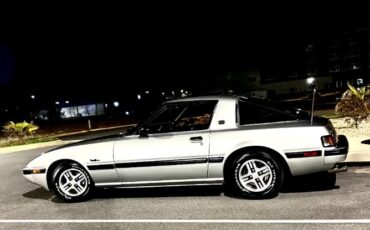 Mazda-Rx-7-1983-7