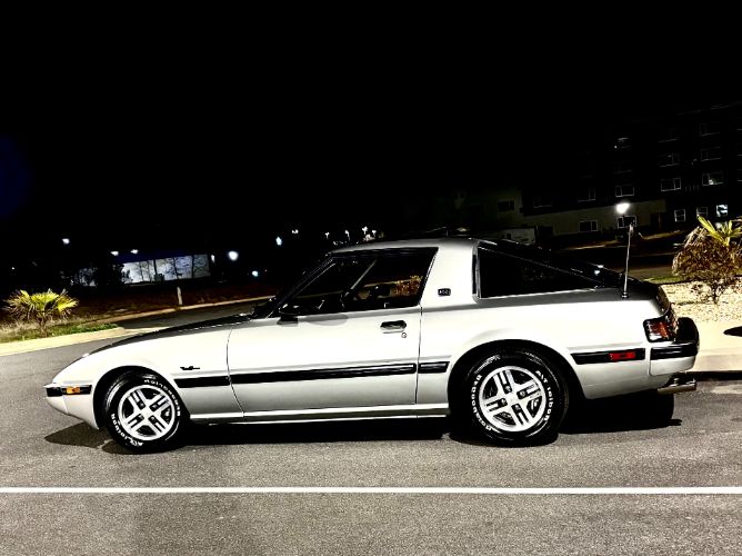 Mazda-Rx-7-1983-7
