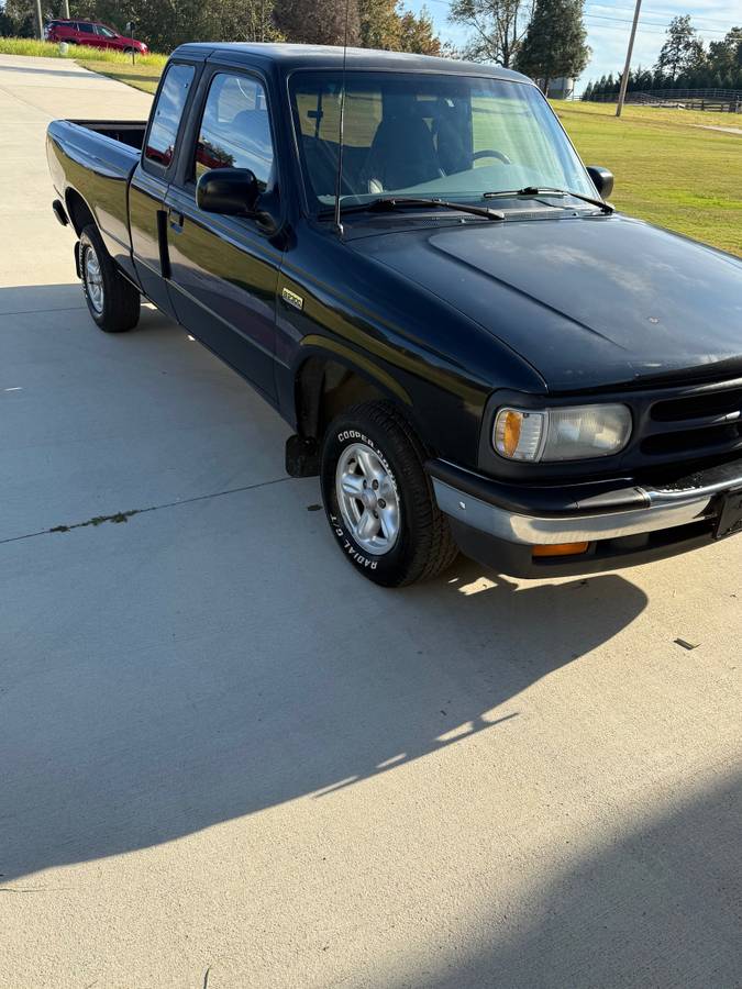 Mazda-b-cab-plus-truck-1996-black-1
