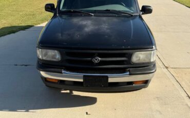 Mazda-b-cab-plus-truck-1996-black-2