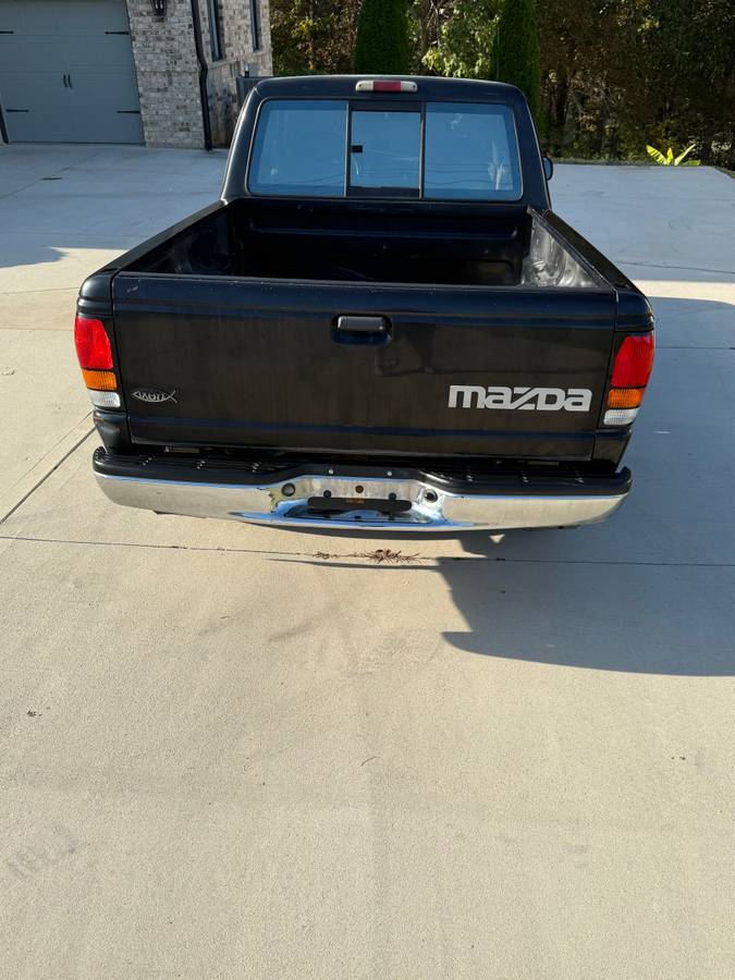 Mazda-b-cab-plus-truck-1996-black-3