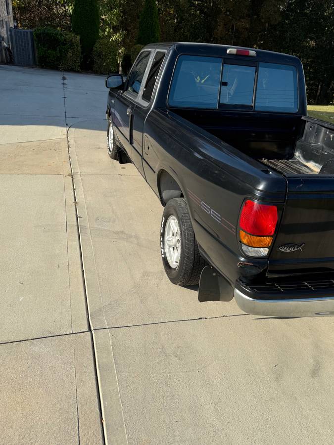 Mazda-b-cab-plus-truck-1996-black-5