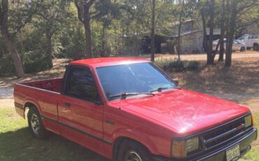 Mazda-b2000-1986-red-1