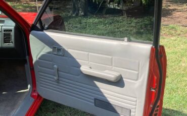 Mazda-b2000-1986-red-8