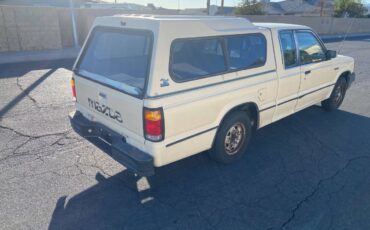 Mazda-b2200-1986-2