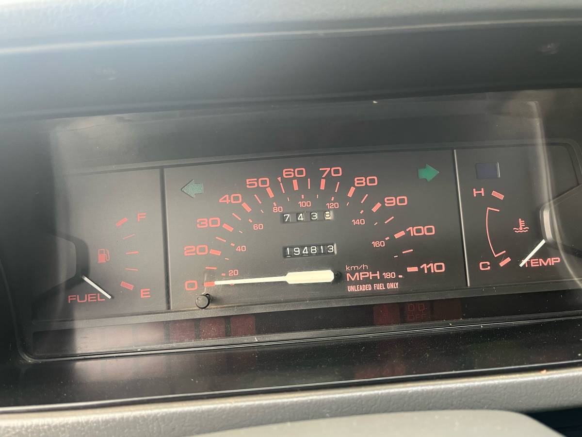 Mazda-b2200-1989-green-12