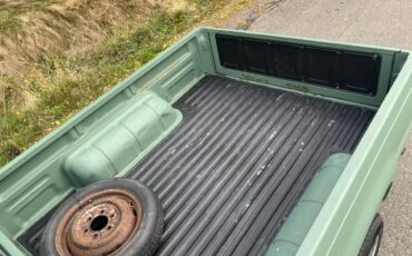 Mazda-b2200-1989-green-8