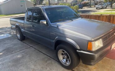 Mazda-b2200-1990-grey-2