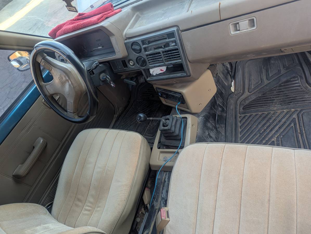 Mazda-b2200-1993-7