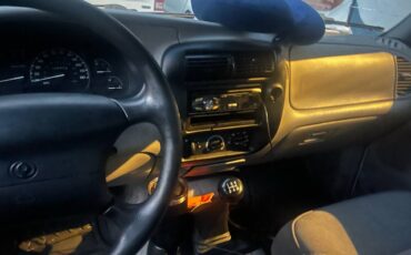 Mazda-b2300-1996-white-3