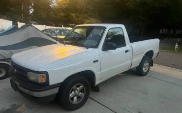 Mazda-b2300-1996-white-4