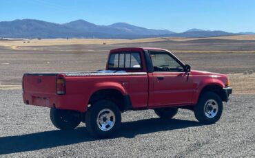 Mazda-b2600-4x4-1987-red-1