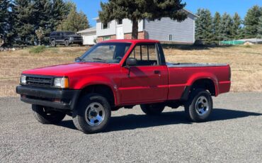 Mazda-b2600-4x4-1987-red