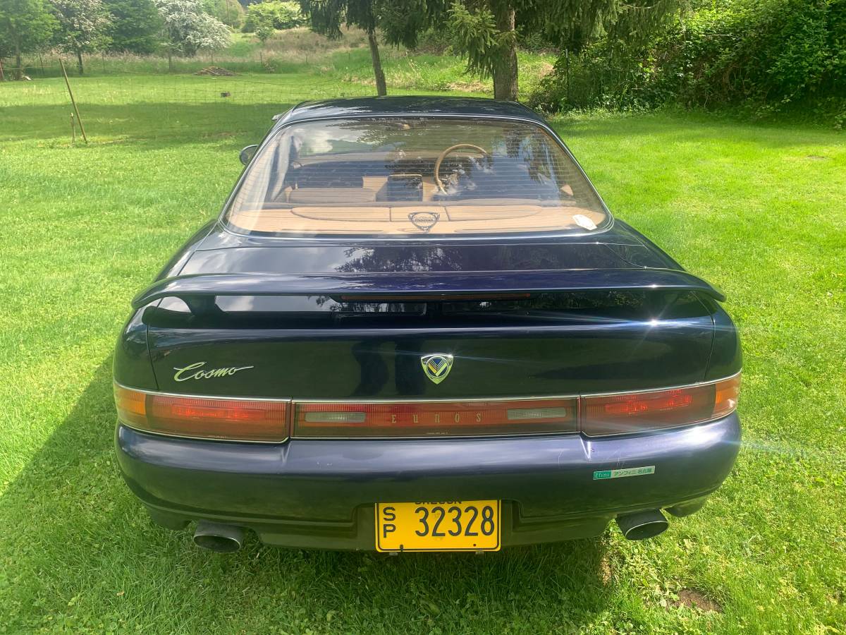 Mazda-cosmo-1991-blue-12