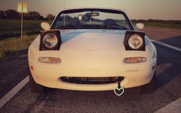 Mazda-miata-1992-white-13