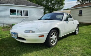 Mazda-miata-1992-white-3