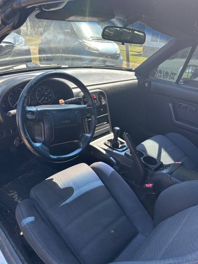 Mazda-miata-1992-white-9