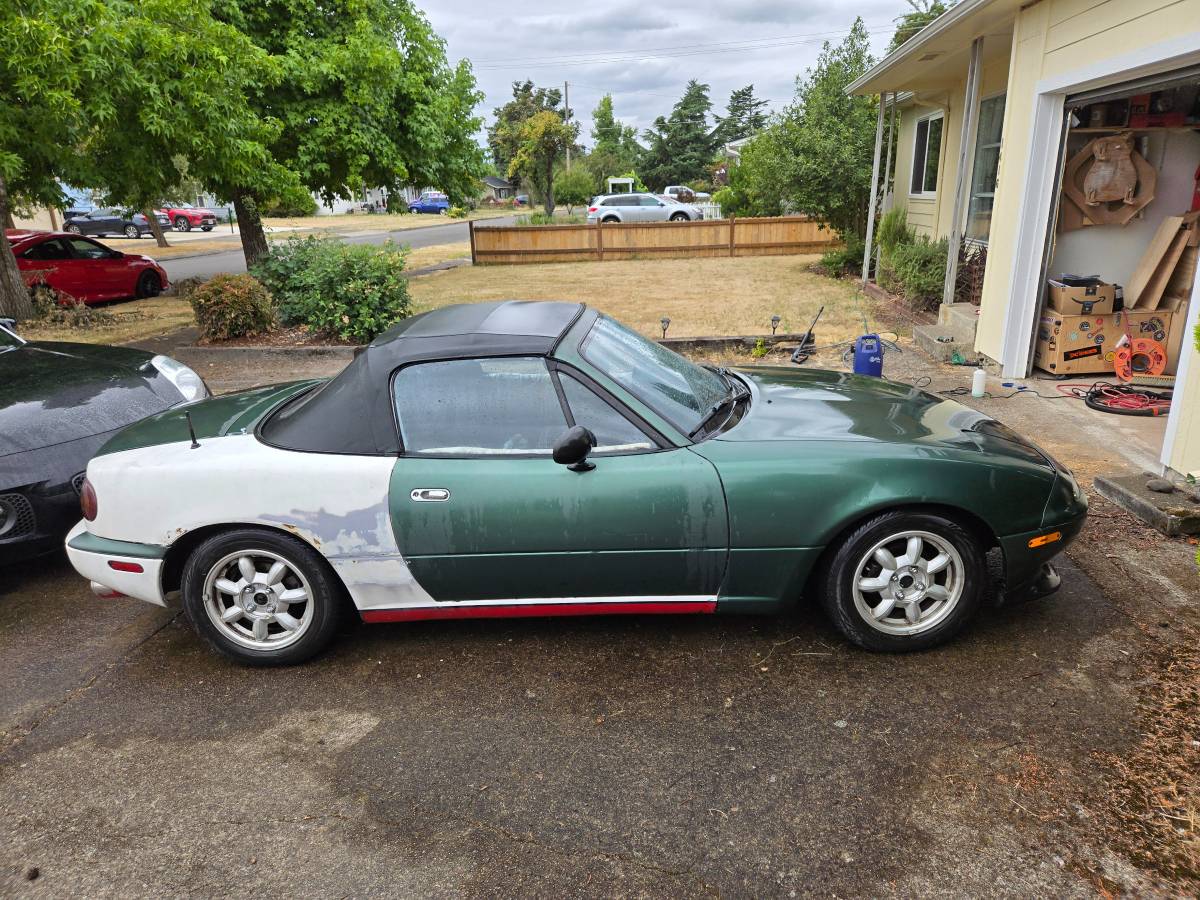 Mazda-miata-mx-5-1991-2